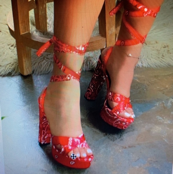 Shoes - Picture 7 of 15